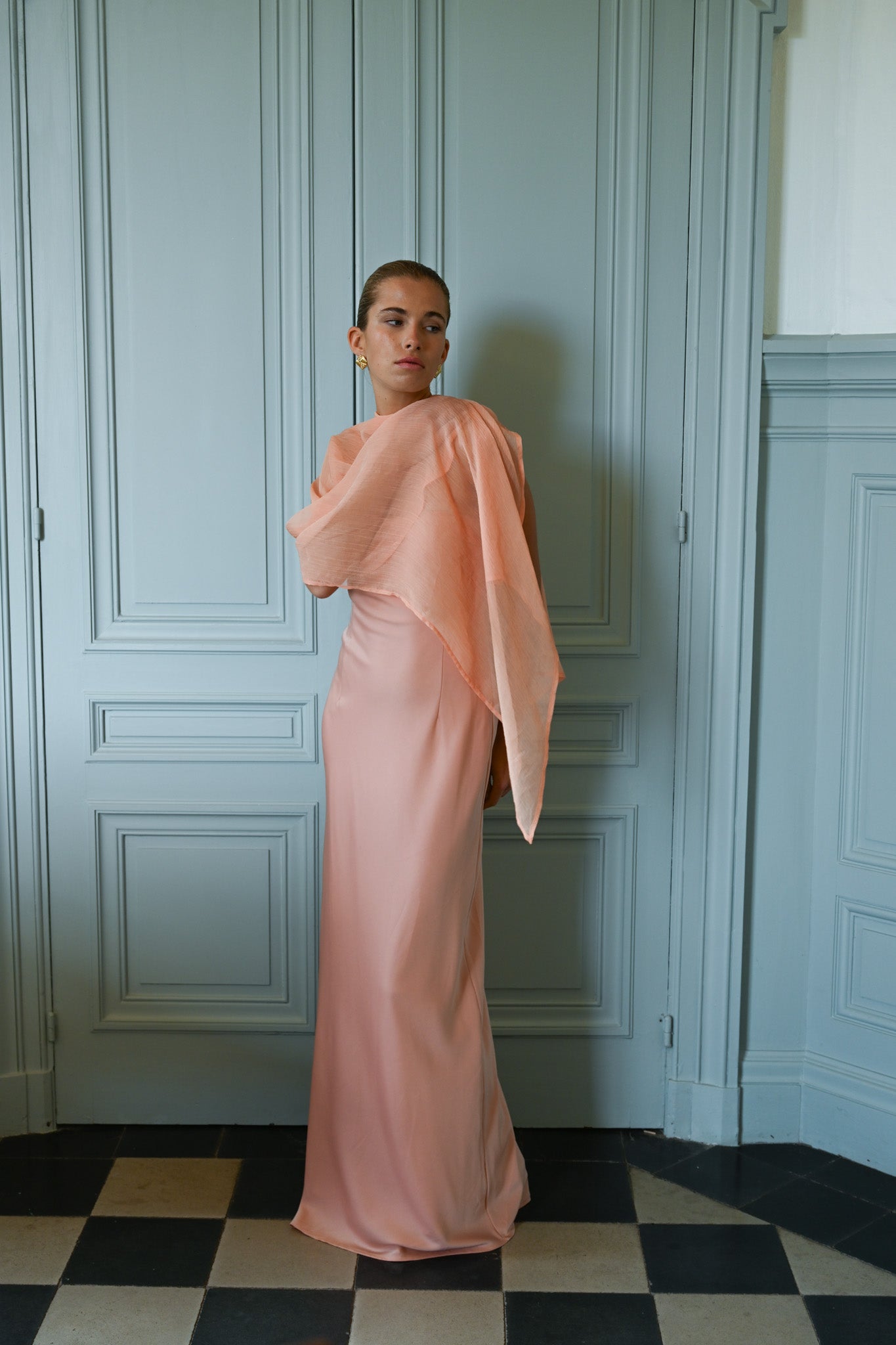 Vitoria Cape Dress — Peach