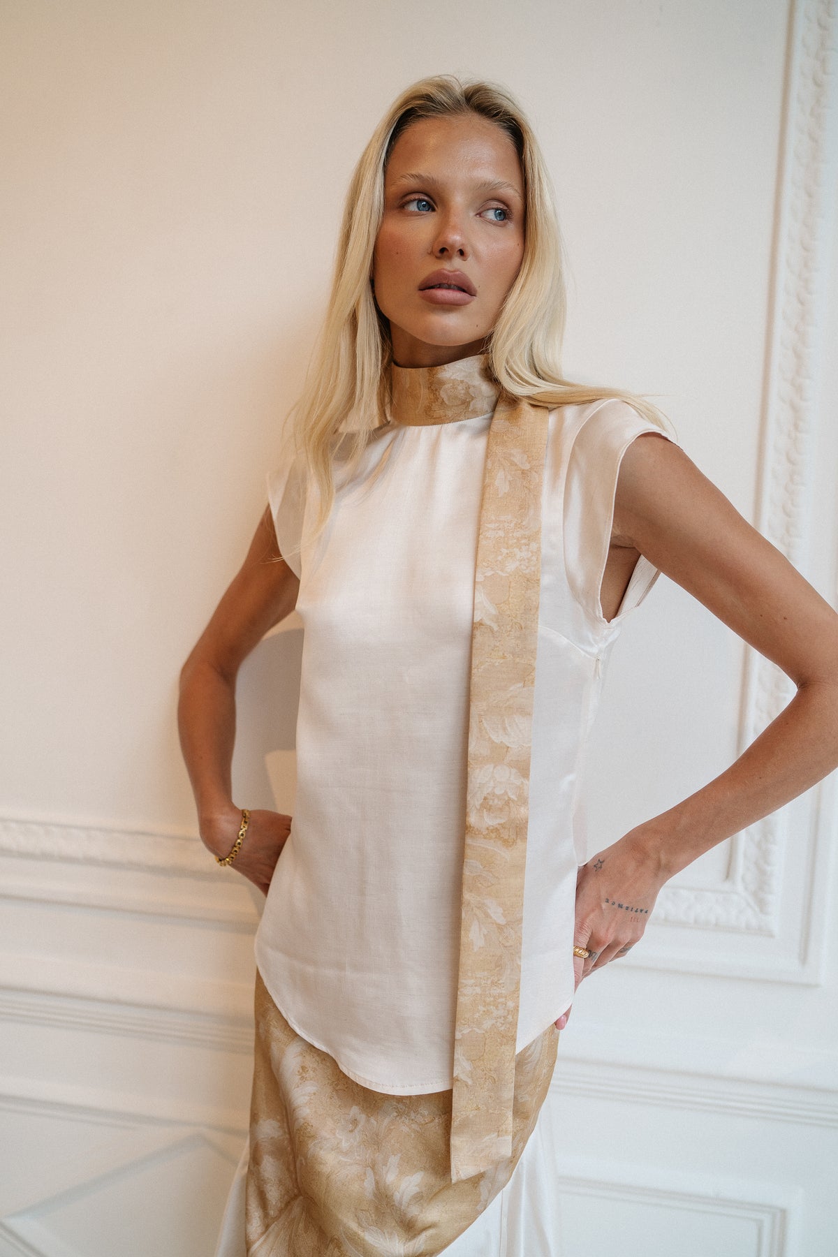 Alice Scarf Top