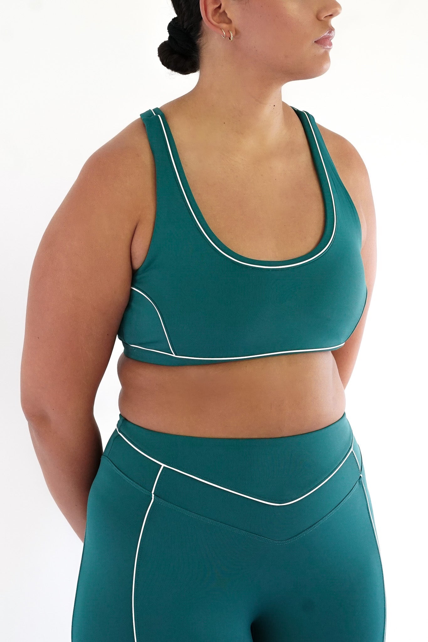 Aster Contour Sports Bra — Green