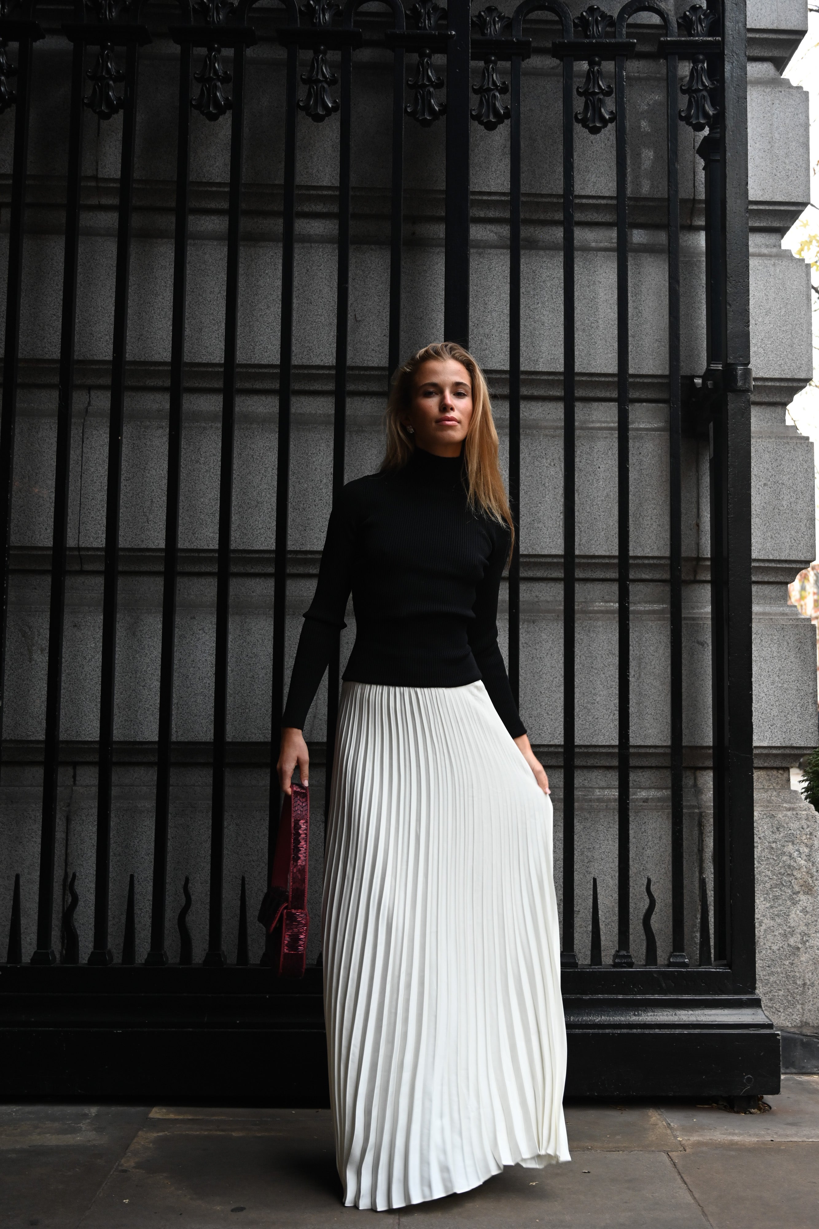 Aziel Pleated Dress — Black/White