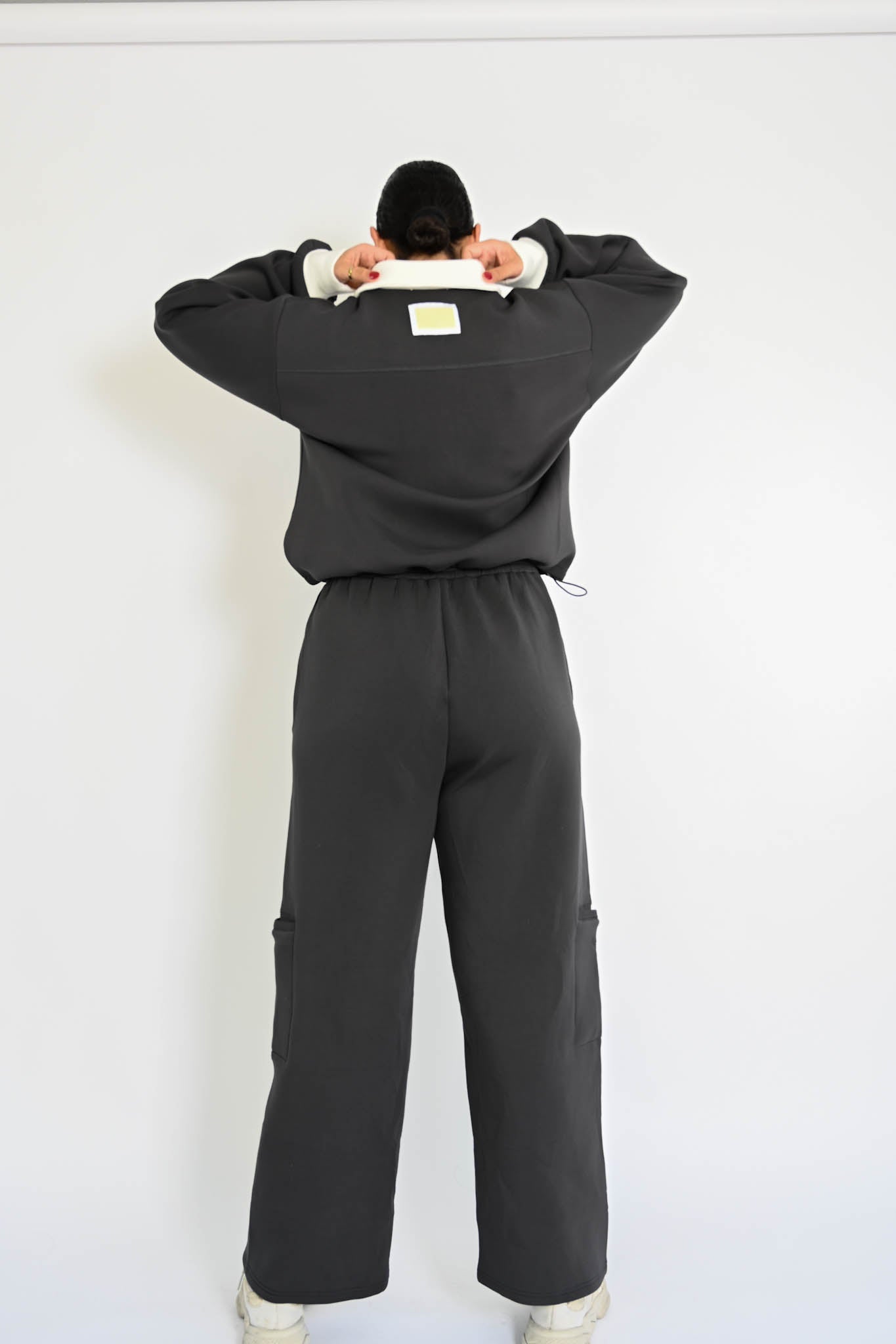 Harry Scuba Sweatpants — Charcoal