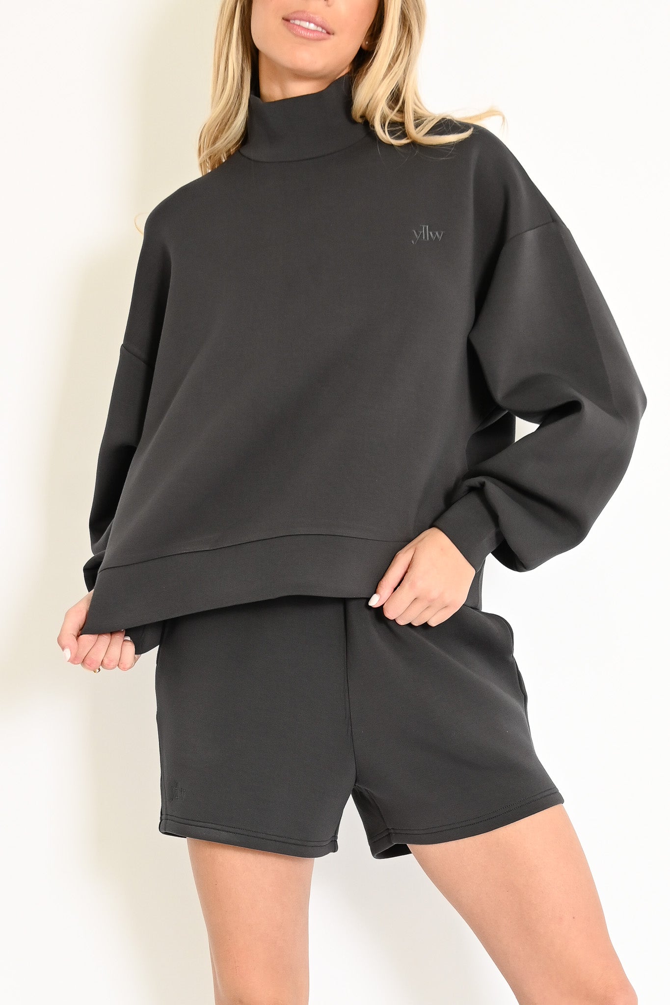 Maya Scuba Pullover — Charcoal