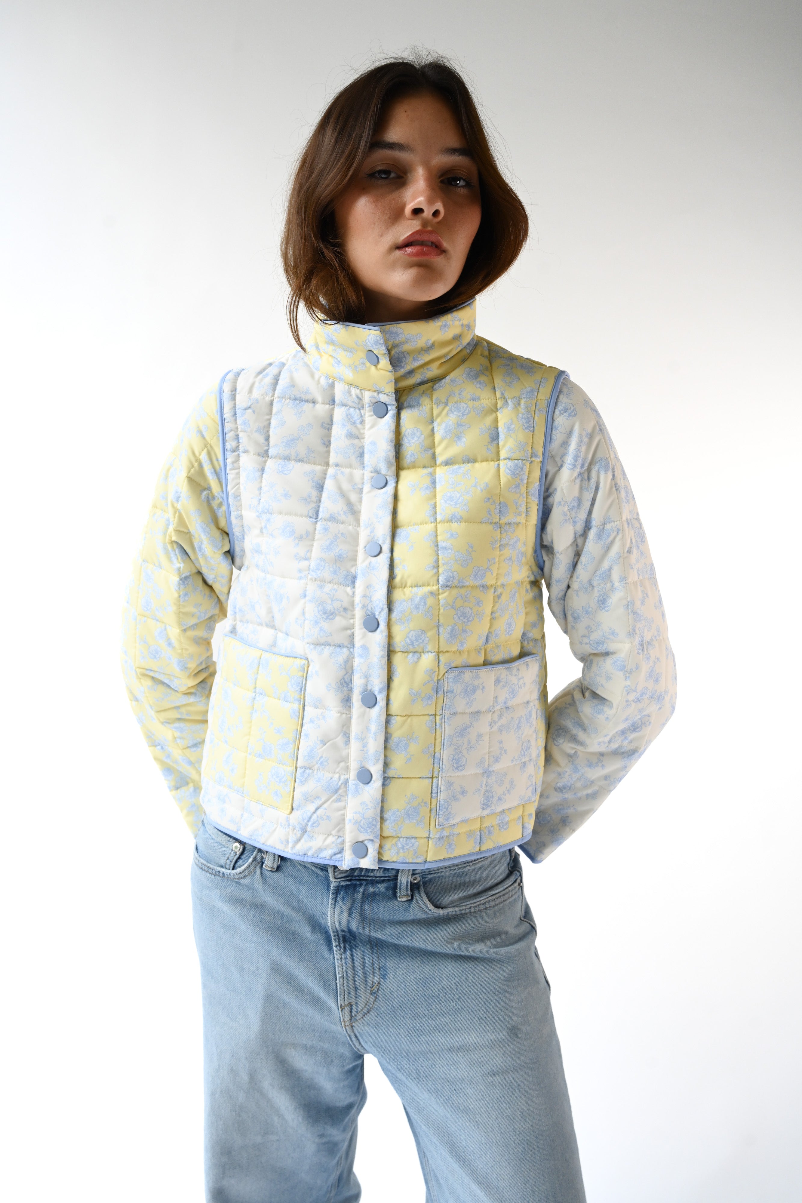 Amelia Quilted Convertible Jacket — Colorblock Toile