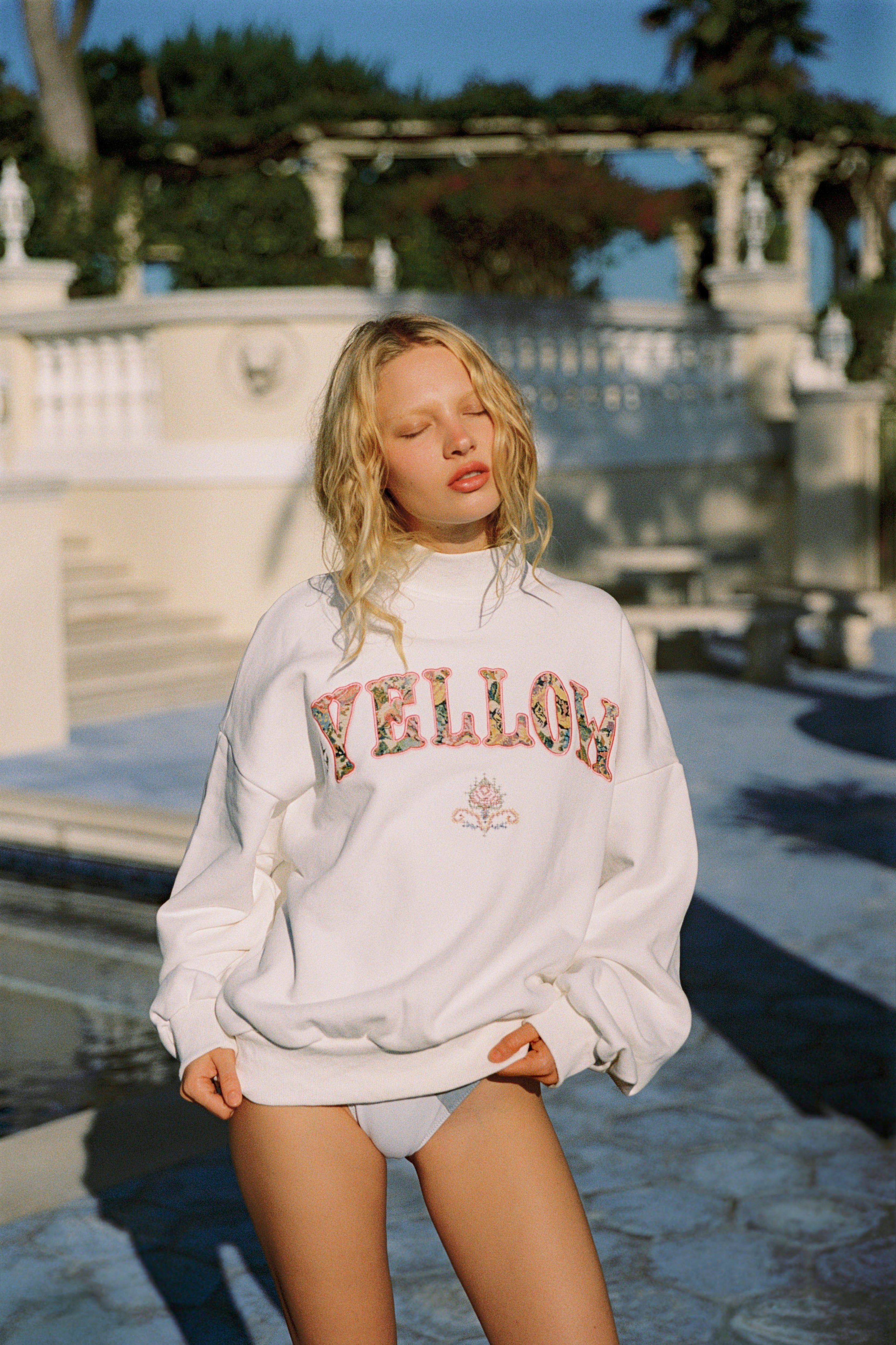 Cross Stitch Mockneck sweatshirt, view 3